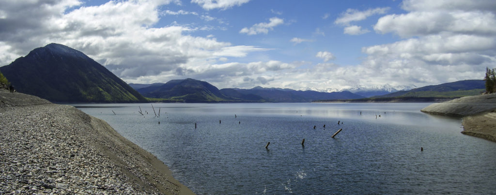 Willinston Lake (northern British Columbia): geologicamente parlando, osservo il lago dalla fine del Triassico